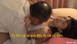Sống chung với gã bố dượng biến thái